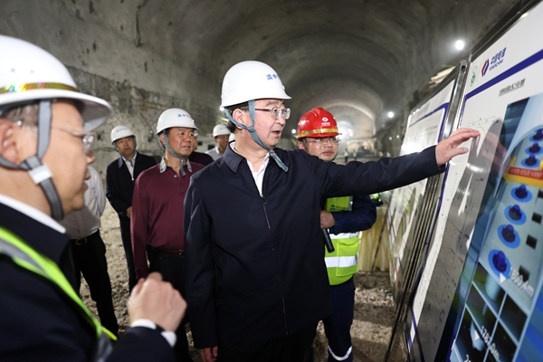 王宁在丽江市迪庆州调研时强调
建好滇中引水工程 助力地方经济发展 造福广大人民群众